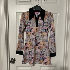 Comic Print Long Sleeve Dress with Black Collar